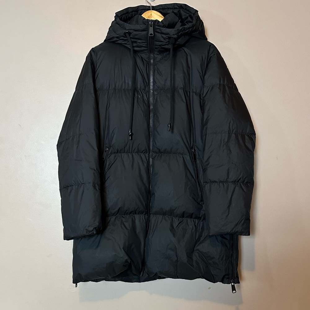 Zara women’s black down puffer coat size s
